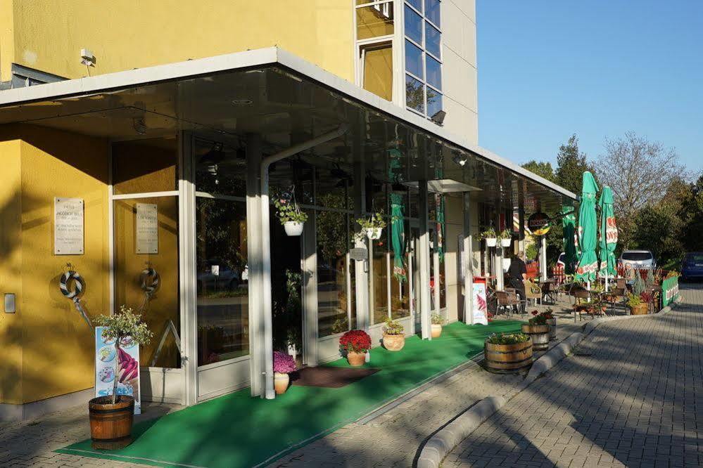 Apartman Hotel Bük Exterior foto
